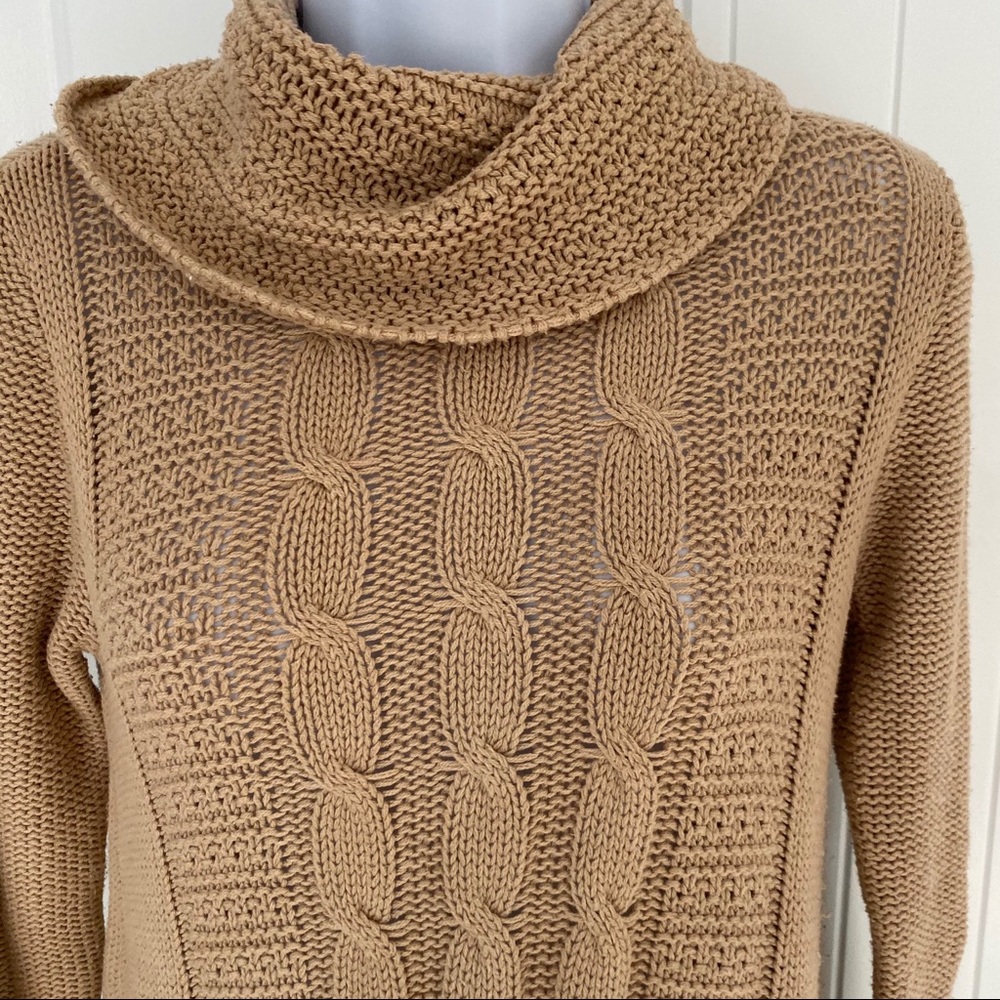 WHBM tan turtle neck sweater size XS - Picture 2 of 7